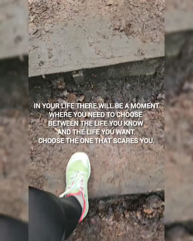 Choose wisely 😉⭐️

www.nicoleta-bot.de 

#awareness
#coach
#mindset