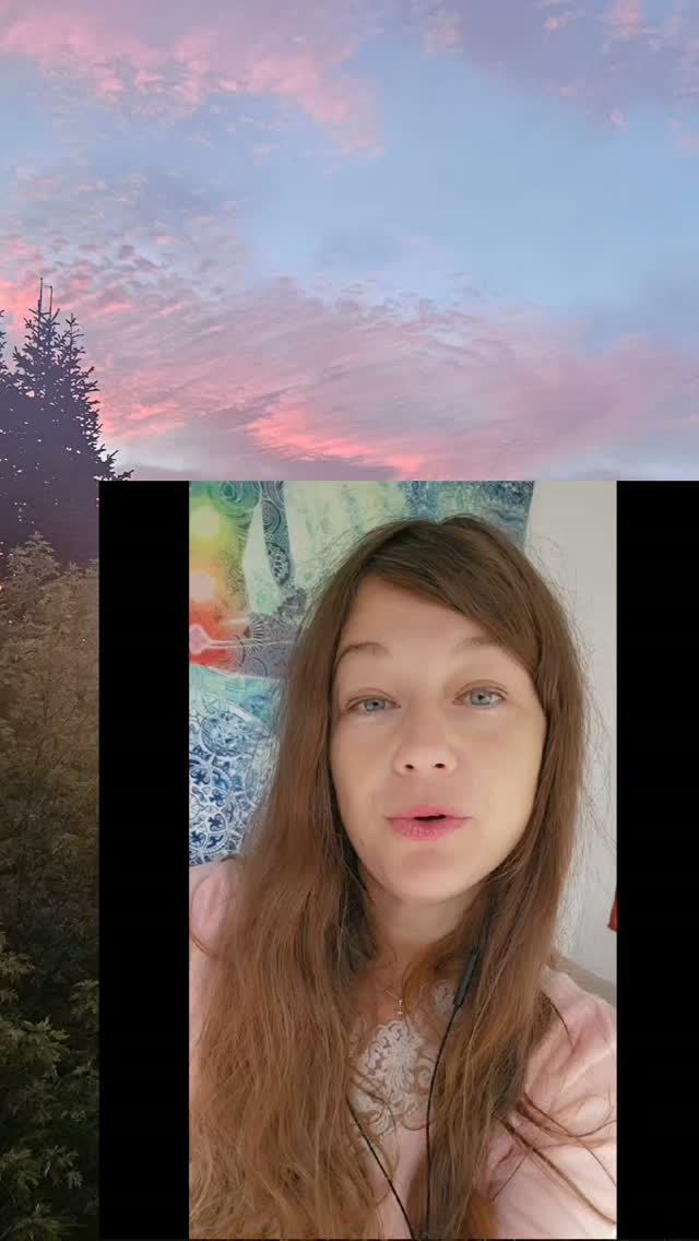 The lack of alignment with our environment is what drains our energy. Take a look at what activities, space, persons..make you feel drained.
Thats unaligment✨️

www.nicoleta-bot.de 

#energytalk
#yogateacher 
#awareness