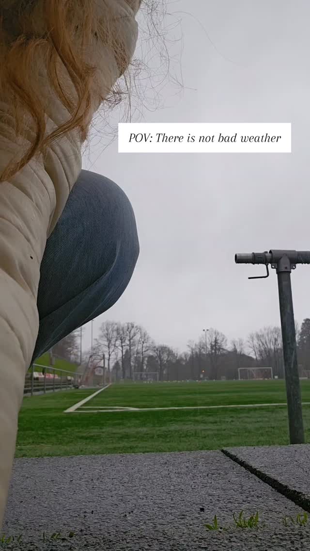 Not every day feels easy,
but every day is a chance to open a little more.

#coach, #yogabeyondasana, #bardoyogini